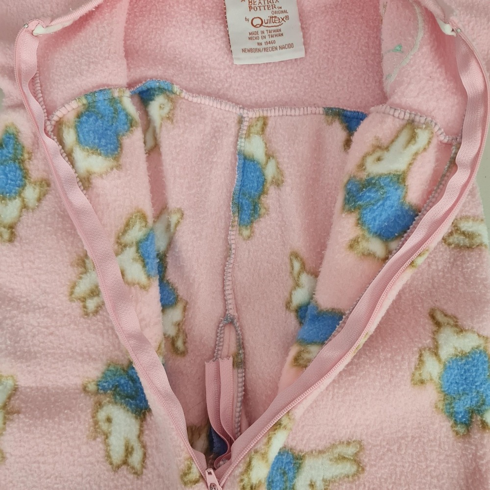 Vintage Beatrix Potter One Piece Baby Newborn Pink Fleece Peter Rabbit Sleeper - Picture 11 of 16